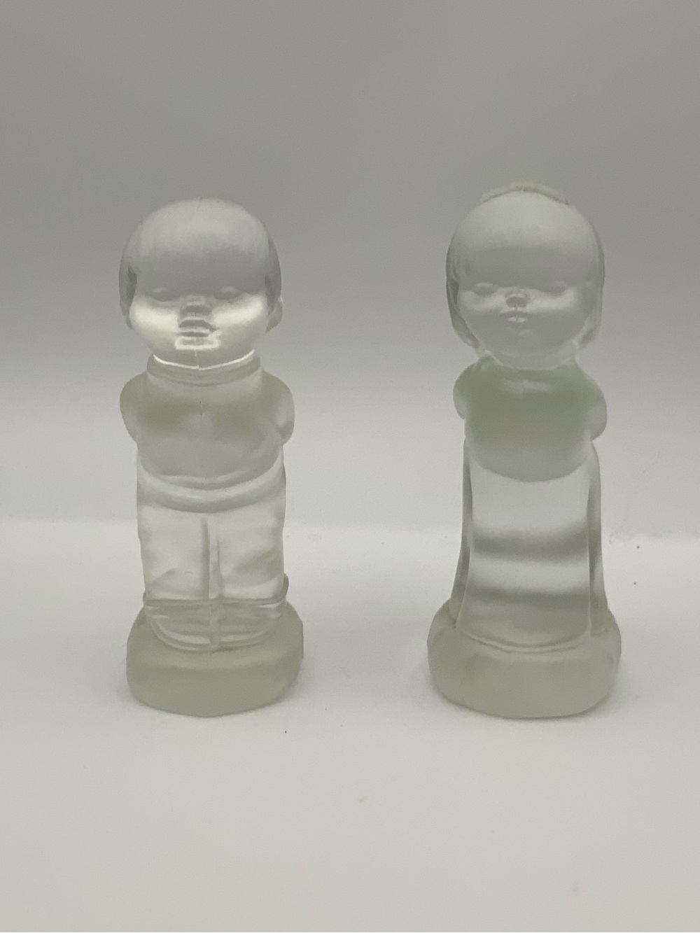 Fenton satin glass kissing boy and girl vintage